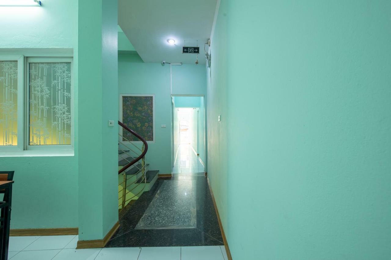 Oyo 376 A Dong Hotel Hanoi Exterior photo
